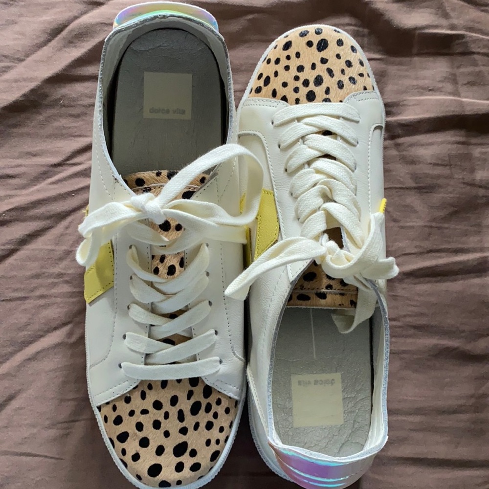 NWT Dolce Vita Leather Sneakers